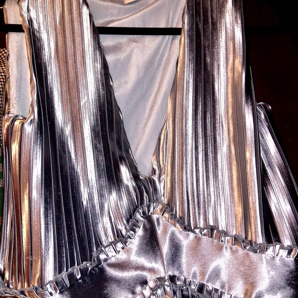 NWOT Shiny Metallic Cocktail Dress - Picture 4 of 6